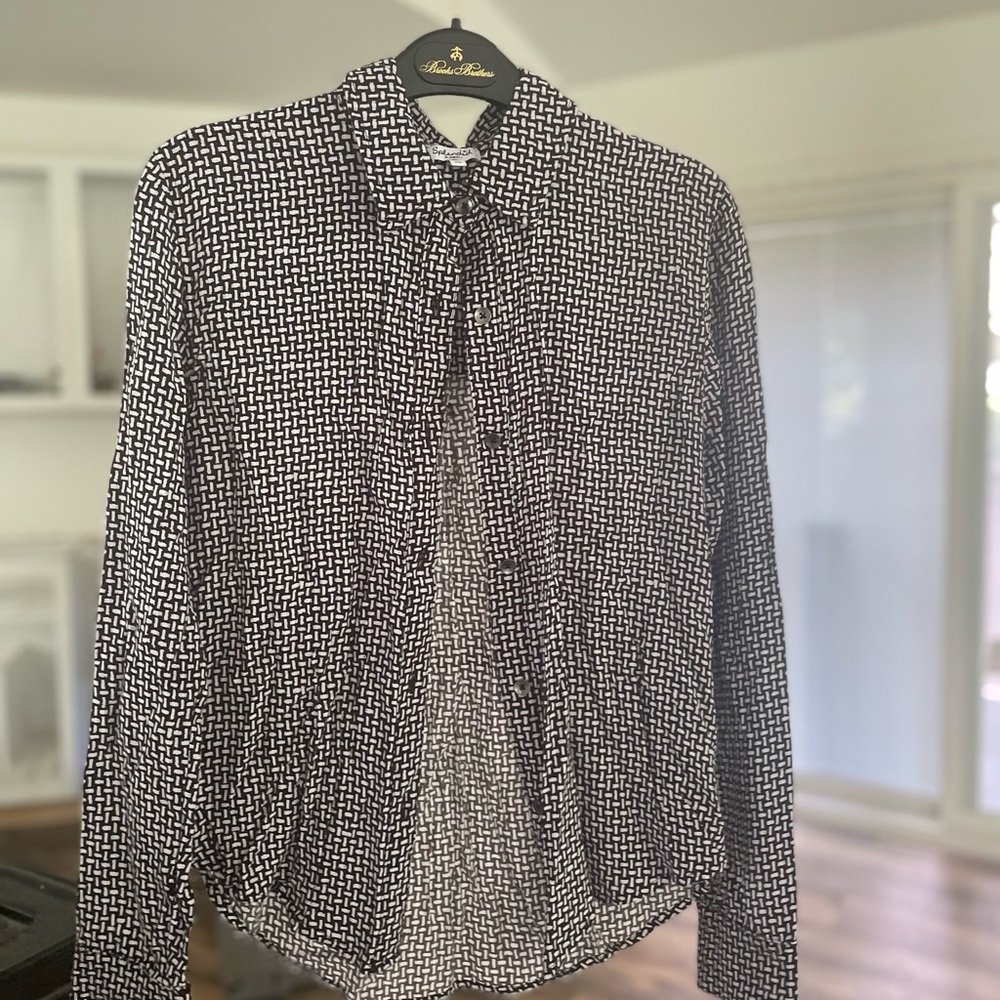 Splendid Monochrome Geometric Top